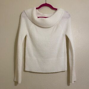 white sweater🐚